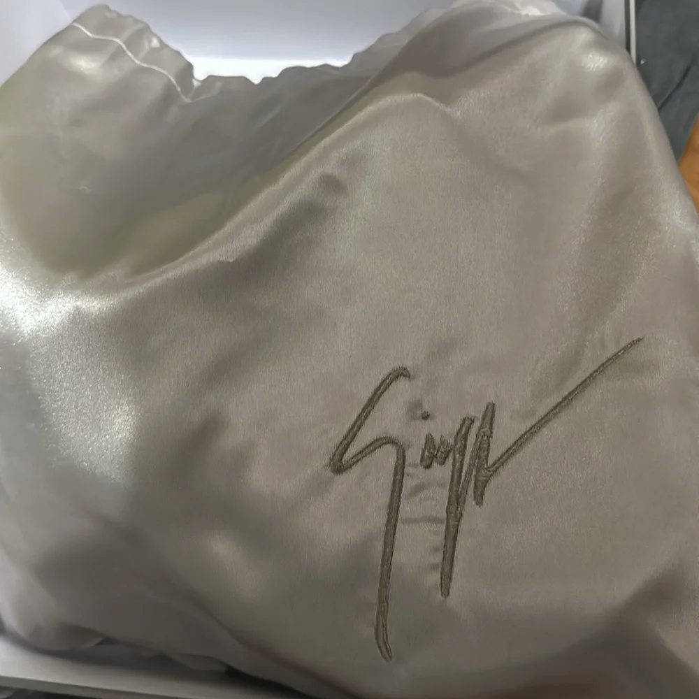 Giuseppe Zanotti High Top Sneakers - Picture 3 of 12